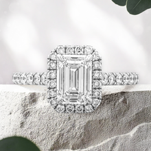 Load image into Gallery viewer, Lucce Montevalle Emerald Lab Diamond 1.09ct D VVS2 Ex IGI 14K White Gold
