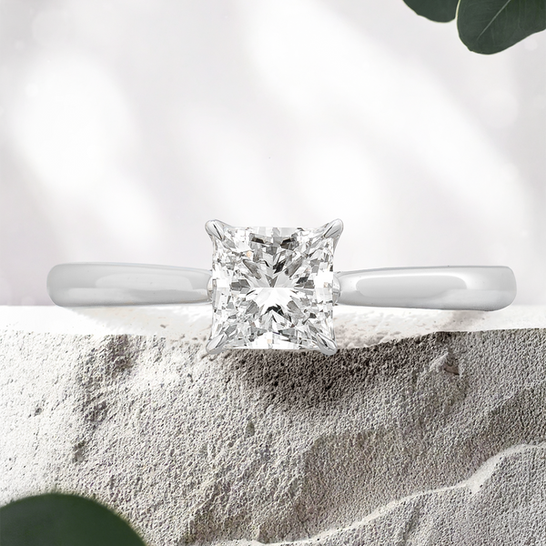 LUCCE AZALEA™ Princess Lab Diamond 0.72ct D VVS2 IGI 14K White Gold