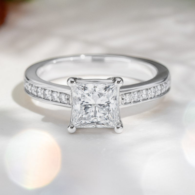 LUCCE KAELA™ Princess Lab Diamond 1.01ct D VVS2 IGI Platinum