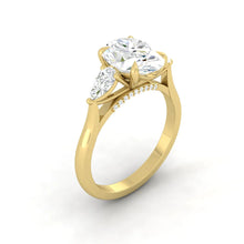 Load image into Gallery viewer, Sophia Oval Luxe 2.09ct F VVS2 Ex IGI 18K Yellow Gold
