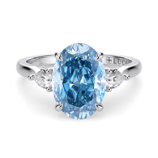 LUCCE SOPHIA™ Oval OCEAN™ Blue Diamond