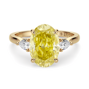 LUCCE SOPHIA™ Oval SUNBURST™ Yellow Diamond