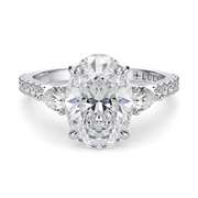 LUCCE SOPHIA™ Pavé Oval Gemstone