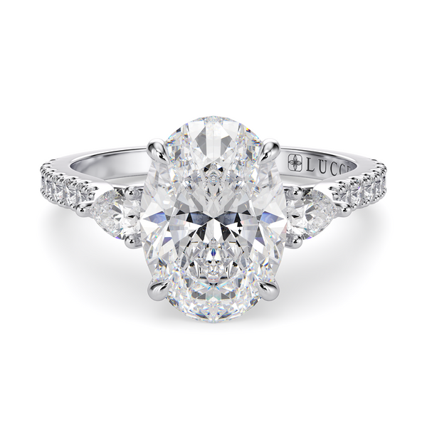 Lucce Sophia Pavé Oval Diamond