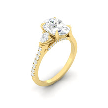 Load image into Gallery viewer, Sophia Pavé Oval Moissanite
