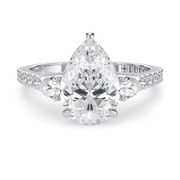 LUCCE SOPHIA™ Pavé Pear Diamond