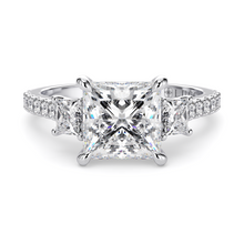 Load image into Gallery viewer, Lucce Sophia Pavé Princess Diamond
