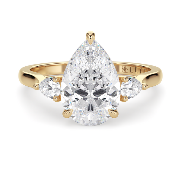 Lucce Sophia Pear Moissanite