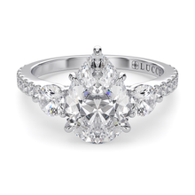Load image into Gallery viewer, Lucce Sophia Siena Pear Moissanite

