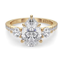 Load image into Gallery viewer, Lucce Sophia Siena Pear Moissanite
