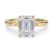 Load image into Gallery viewer, Lucce Verona Emerald Diamond
