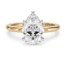 Load image into Gallery viewer, Lucce Verona Pear Diamond
