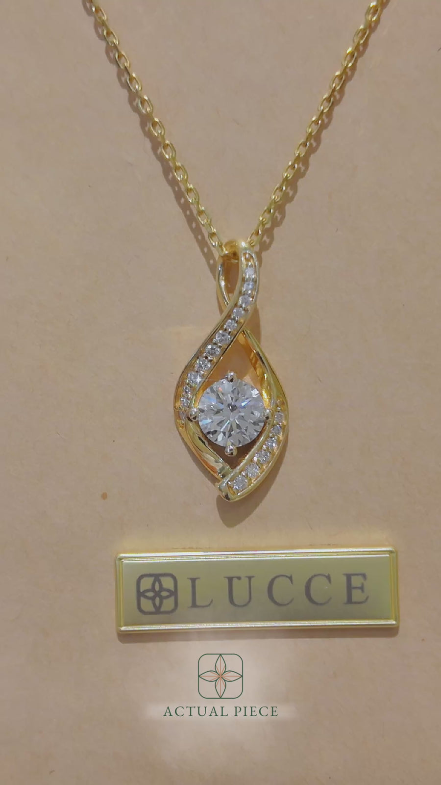 Load and play video in Gallery viewer, LUCCE FIORE™ Infinity Necklace Diamond
