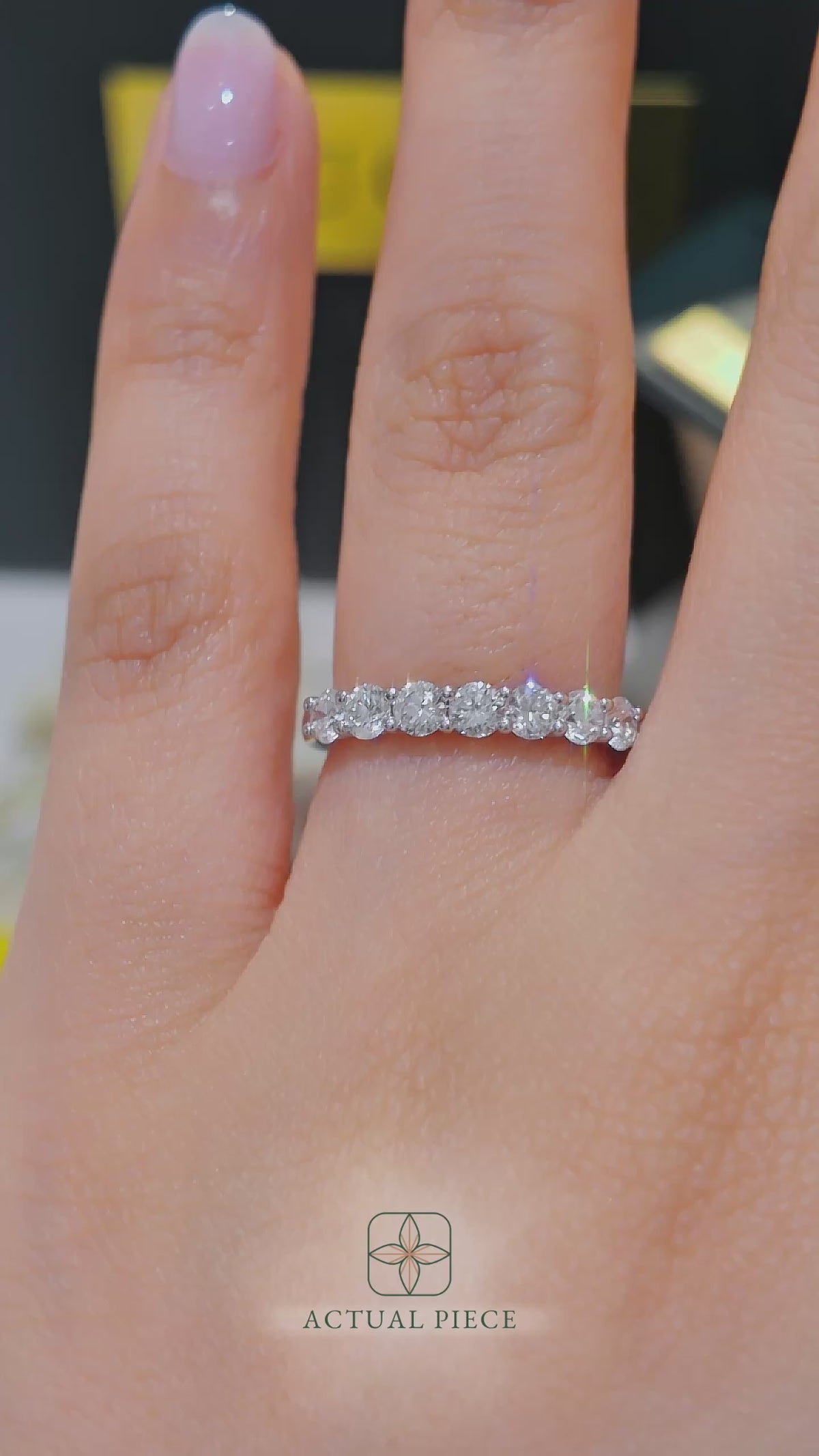 Load and play video in Gallery viewer, LUCCE RIVERA™ 7-Stone Round Natural Diamond 1.19ctw Platinum
