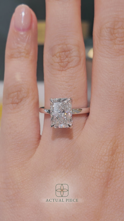LUCCE LUCIA™ Radiant Lab Diamond 3.04ct E VS1 Ex IGI 18K White Gold