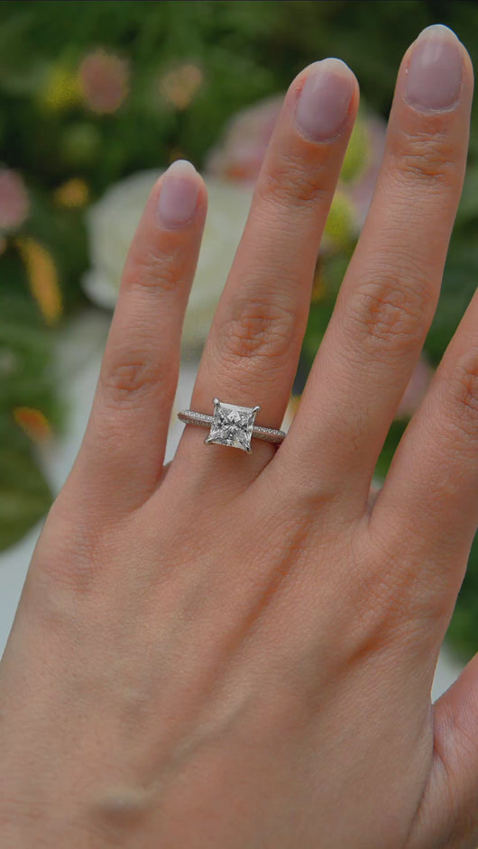 LUCCE ECUADORIAN™ Pave Princess Natural Diamond 2.01ct I VS2 GIA Platinum