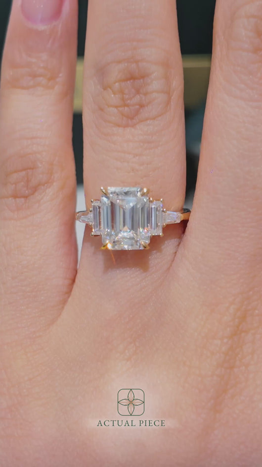 LUCCE CATHERINE™ Emerald 2.80ct Celeste Moissanite 14K Yellow Gold