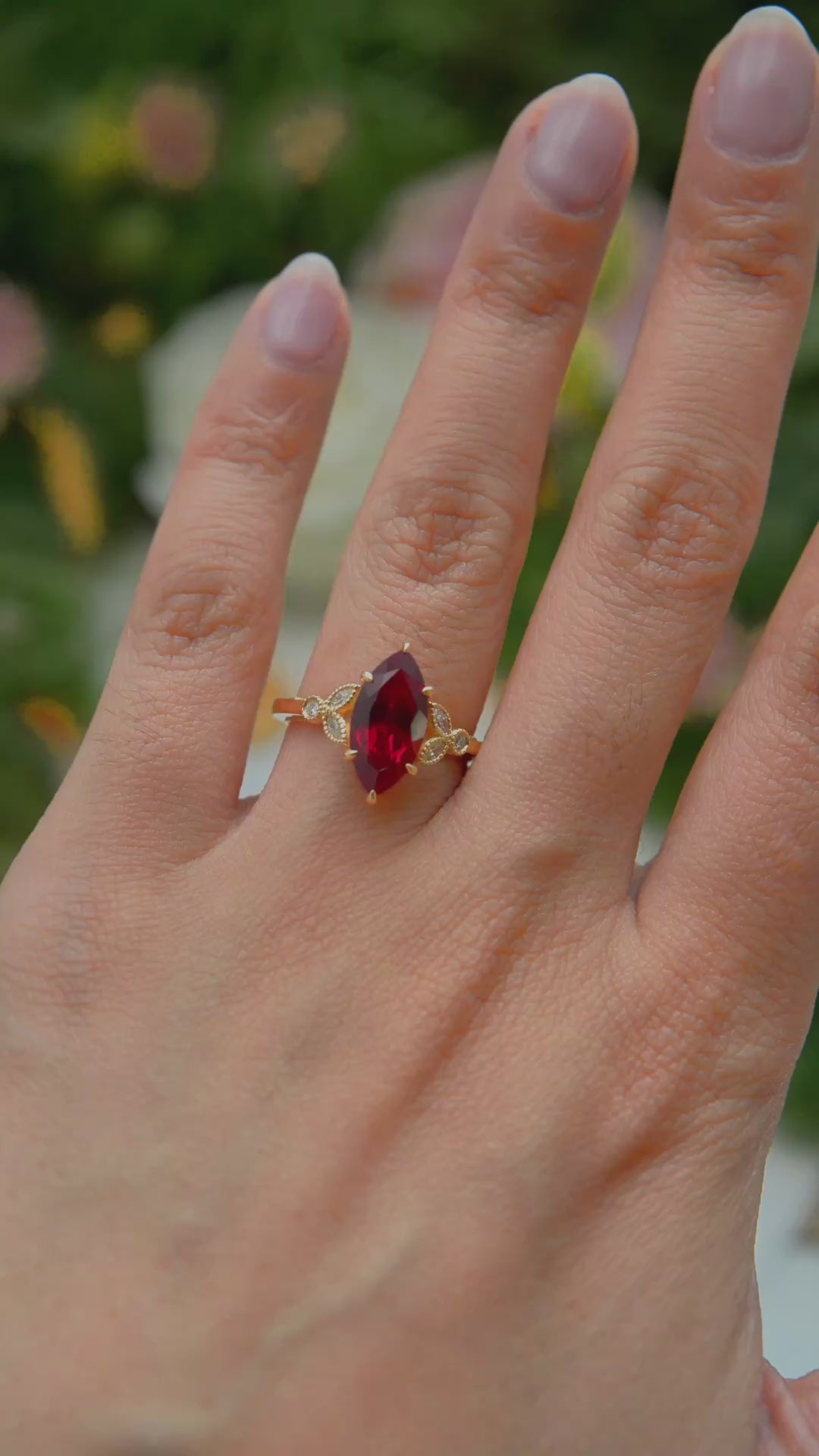 Load and play video in Gallery viewer, LUCCE STELLA™ Marquise Gemstone
