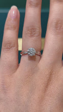 Load and play video in Gallery viewer, LUCCE FIORE™ Solitaire Round 1.00ct FOREVER ONE Moissanite 14K White Gold
