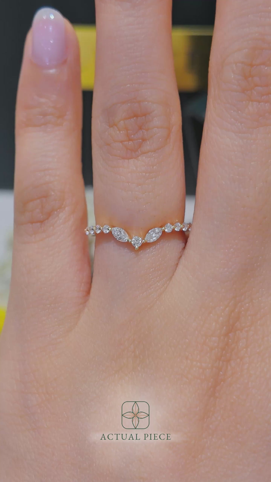 Load and play video in Gallery viewer, LUCCE Contoured Round and Marquise Diamond Wedding Band in Yellow Gold
