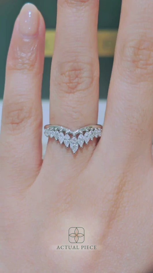 LUCCE CONSTANCE™ Chevron 1.26ctw Lab Diamond Platinum