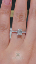 Load and play video in Gallery viewer, Lucce Firenze Pavé Emerald Lab Diamond 1.02ct E VVS2 Ex IGI 14K White Gold
