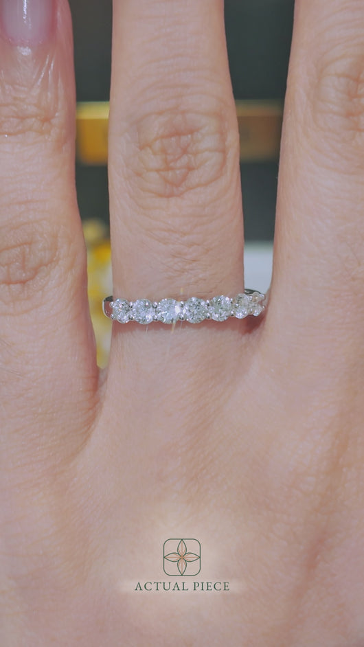 LUCCE RIVERA™ 7-Stone Round Diamond