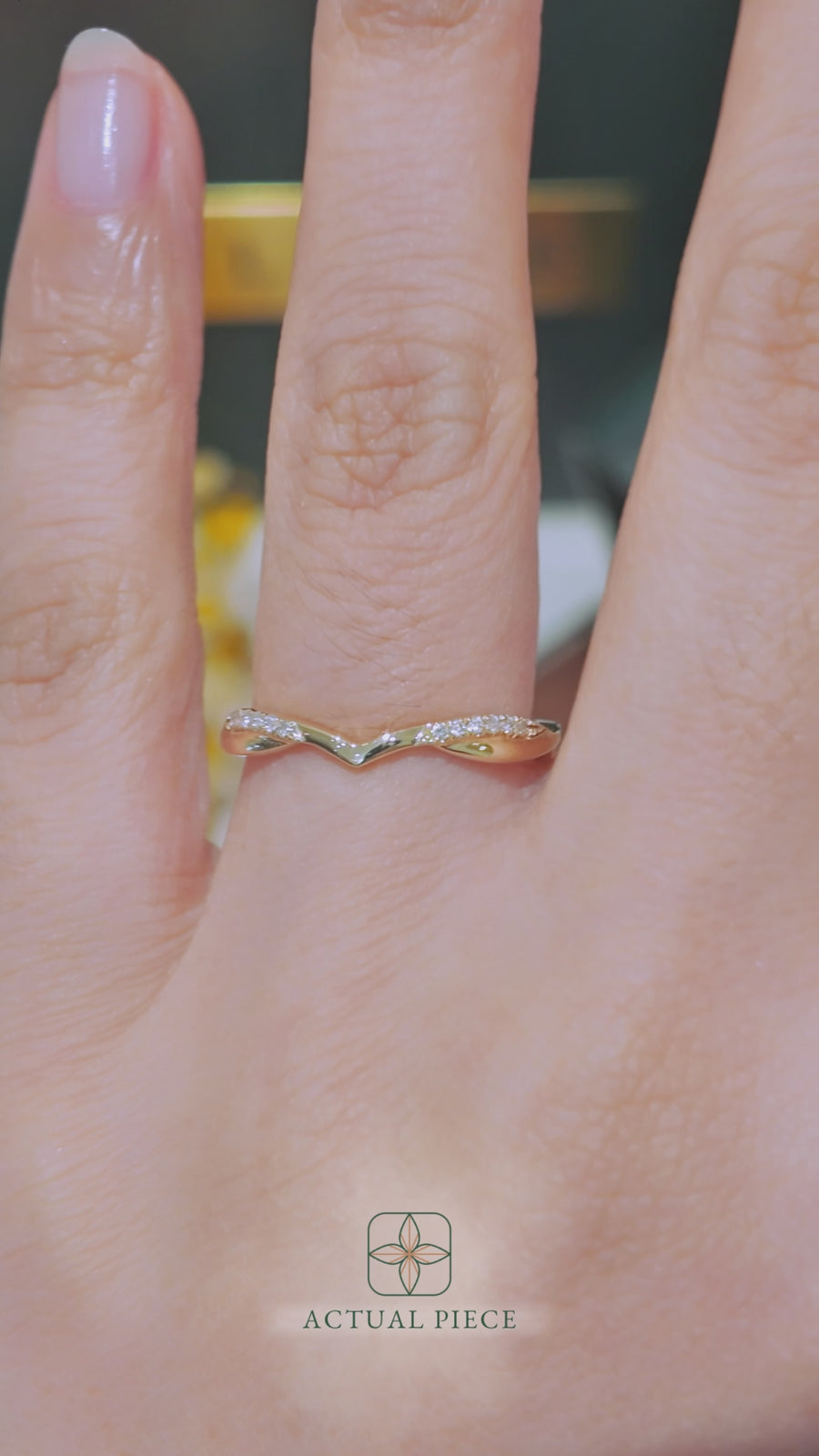 Load and play video in Gallery viewer, LUCCE Contoured Twisting Pave Diamond Wedding Ring in Gold or Platinum 
