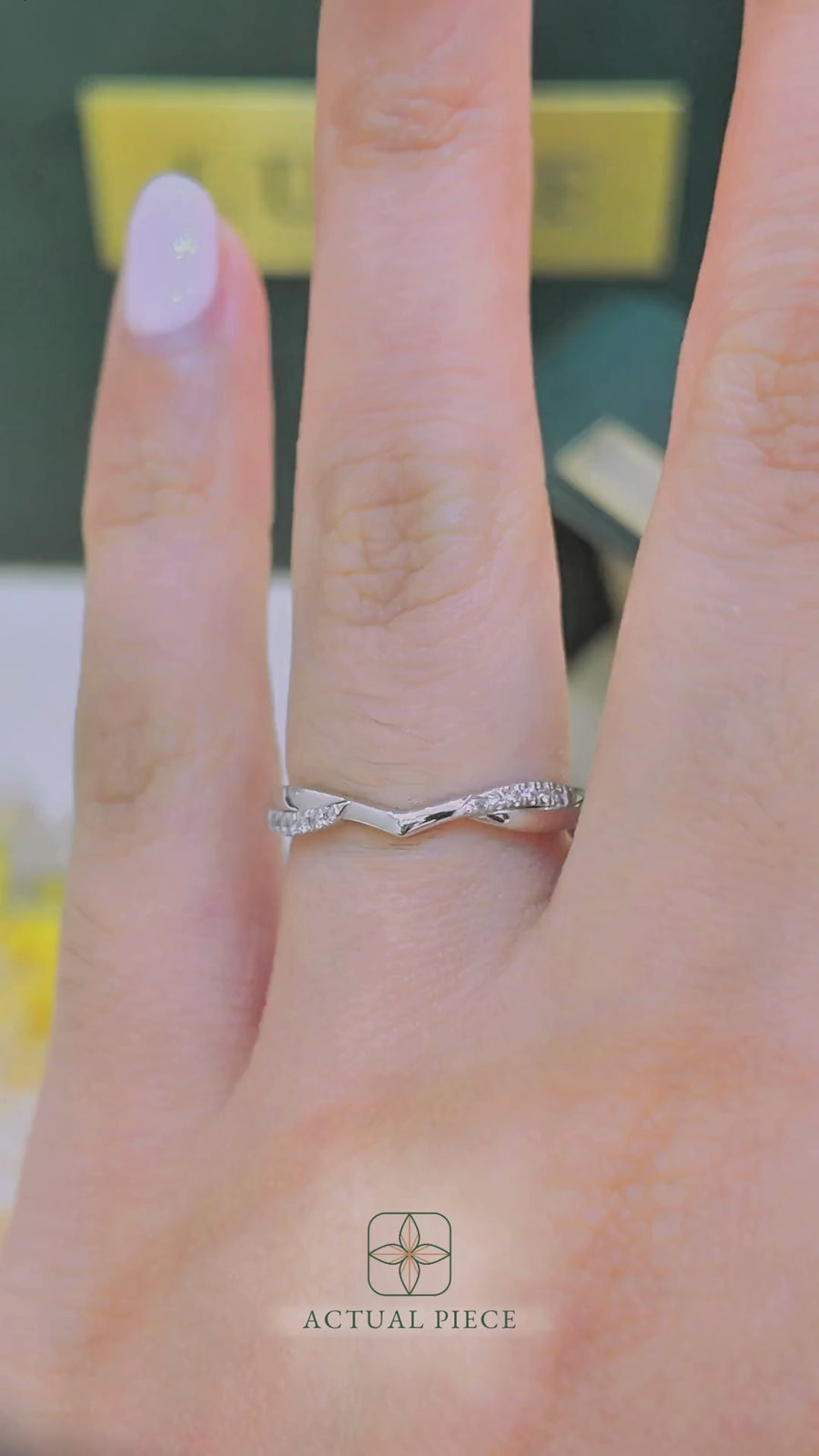 Load and play video in Gallery viewer, LUCCE Contoured Twisting Pave Diamond Wedding Ring in Gold or Platinum 
