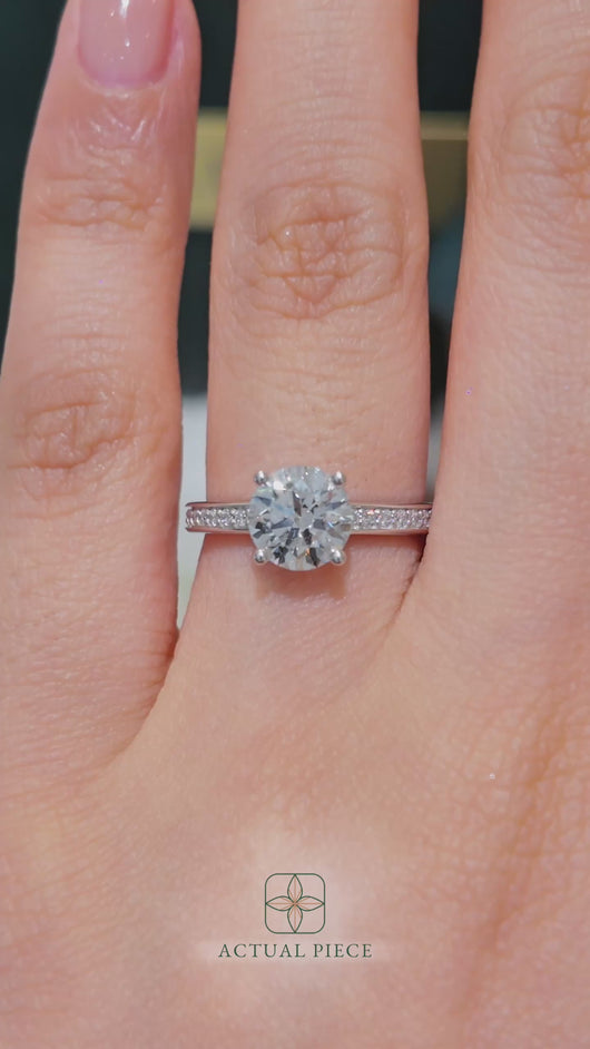 LUCCE KAELA™ Round Diamond