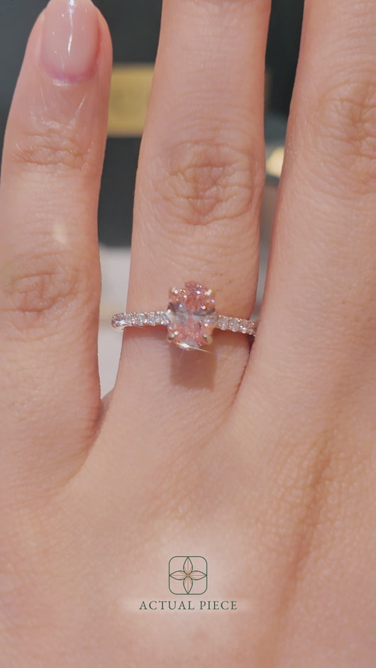 LUCCE AZALEA™ Pavé Oval ROSÉ™ Pink Lab Diamond 1.00ct Fancy Vivid Pink VVS2 IGI 18K Rose Gold