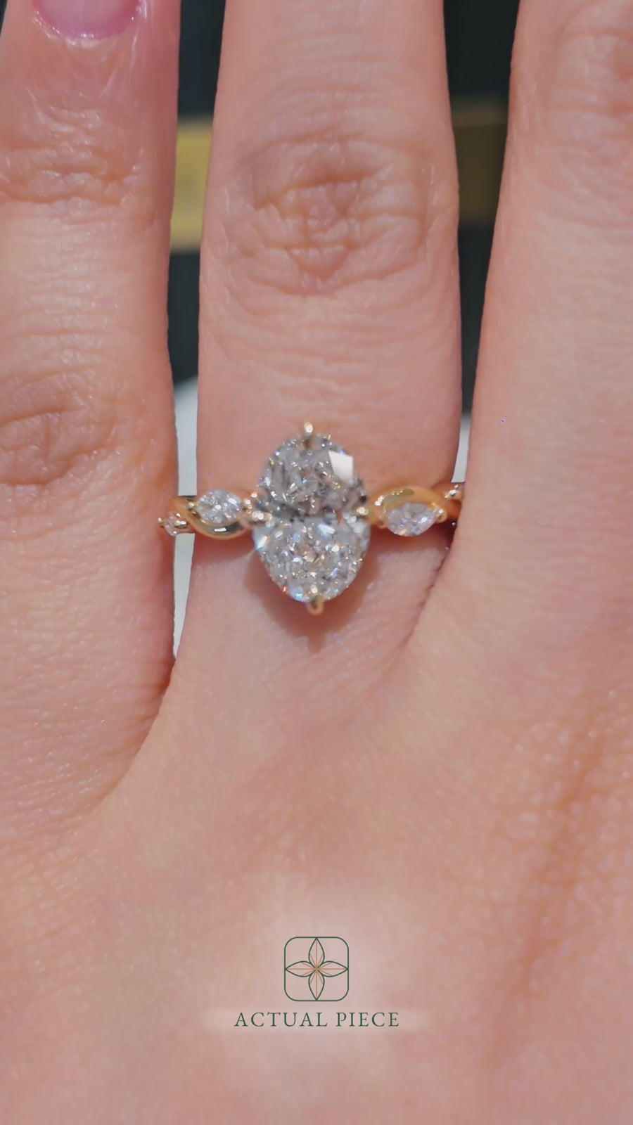 Load and play video in Gallery viewer, LUCCE Oval Engagement Ring Low Setting with Lab or Natural Diamond and marquise accents in Gold or Platinum
