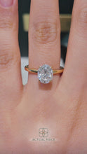 Load and play video in Gallery viewer, Lucce Verona Oval 2.19ct SUPERNOVA Moissanite 14K Yellow Gold
