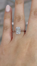 Load and play video in Gallery viewer, Azalea Emerald Lab Diamond 2.25ct E VS1 Ex IGI Platinum
