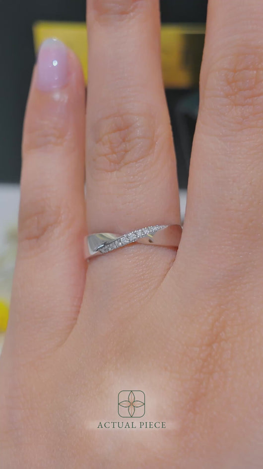 LUCCE ADIEL™ 0.15ctw Lab Diamond 14K White Gold