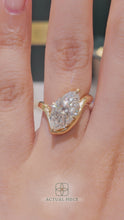 Load and play video in Gallery viewer, LUCCE CONSTANCE™ Fluire Marquise Diamond
