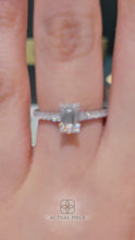 Load and play video in Gallery viewer, Lucce Firenze Pavé Emerald Diamond
