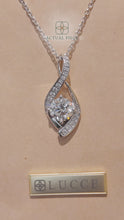 Load and play video in Gallery viewer, Lucce Fiore Infinity Round Necklace Lab Diamond 2.00ct E VS1 Id IGI Platinum

