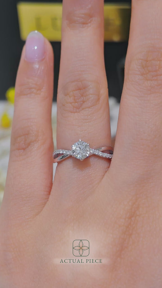 LUCCE FIORE™ Sei Round Lab Diamond 0.51ct D VVS2 Id 14K White Gold