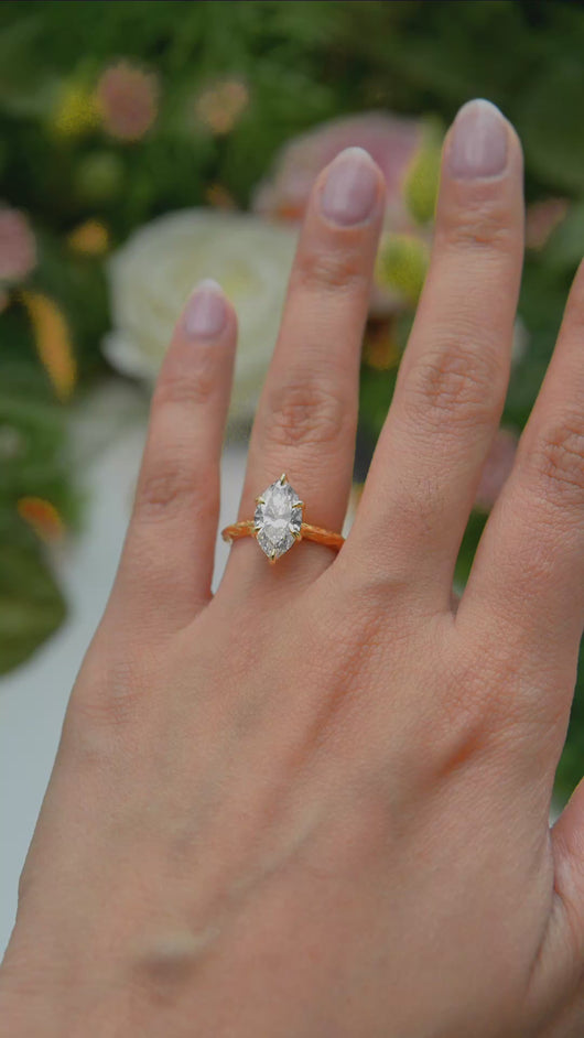 LUCCE ECUADORIAN™ Fili Marquise Lab Diamond 2.01ct D VS1 IGI 18K Yellow Gold