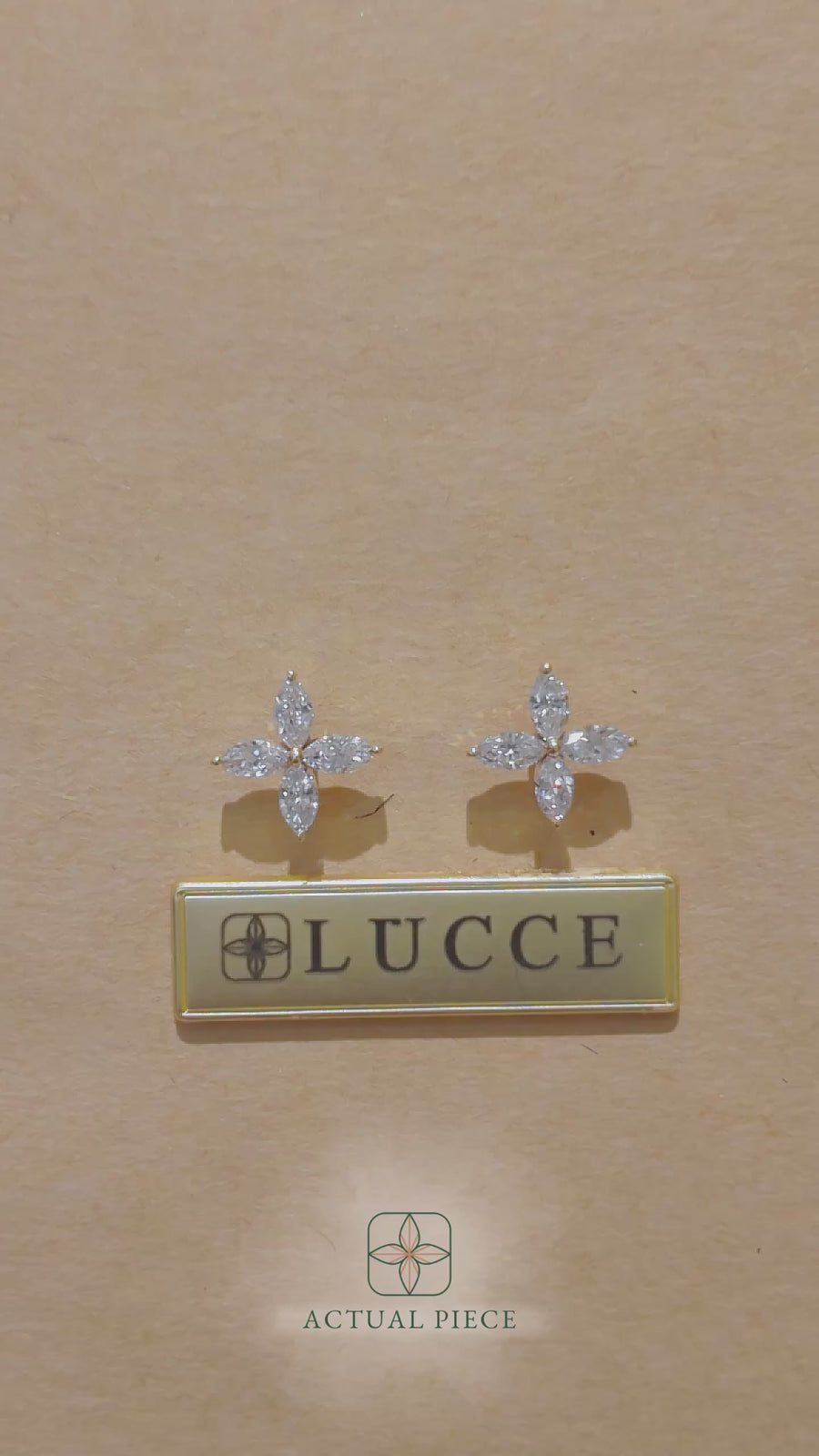 Load and play video in Gallery viewer, LUCCE CONSTANCE™ Ole Earrings Diamond
