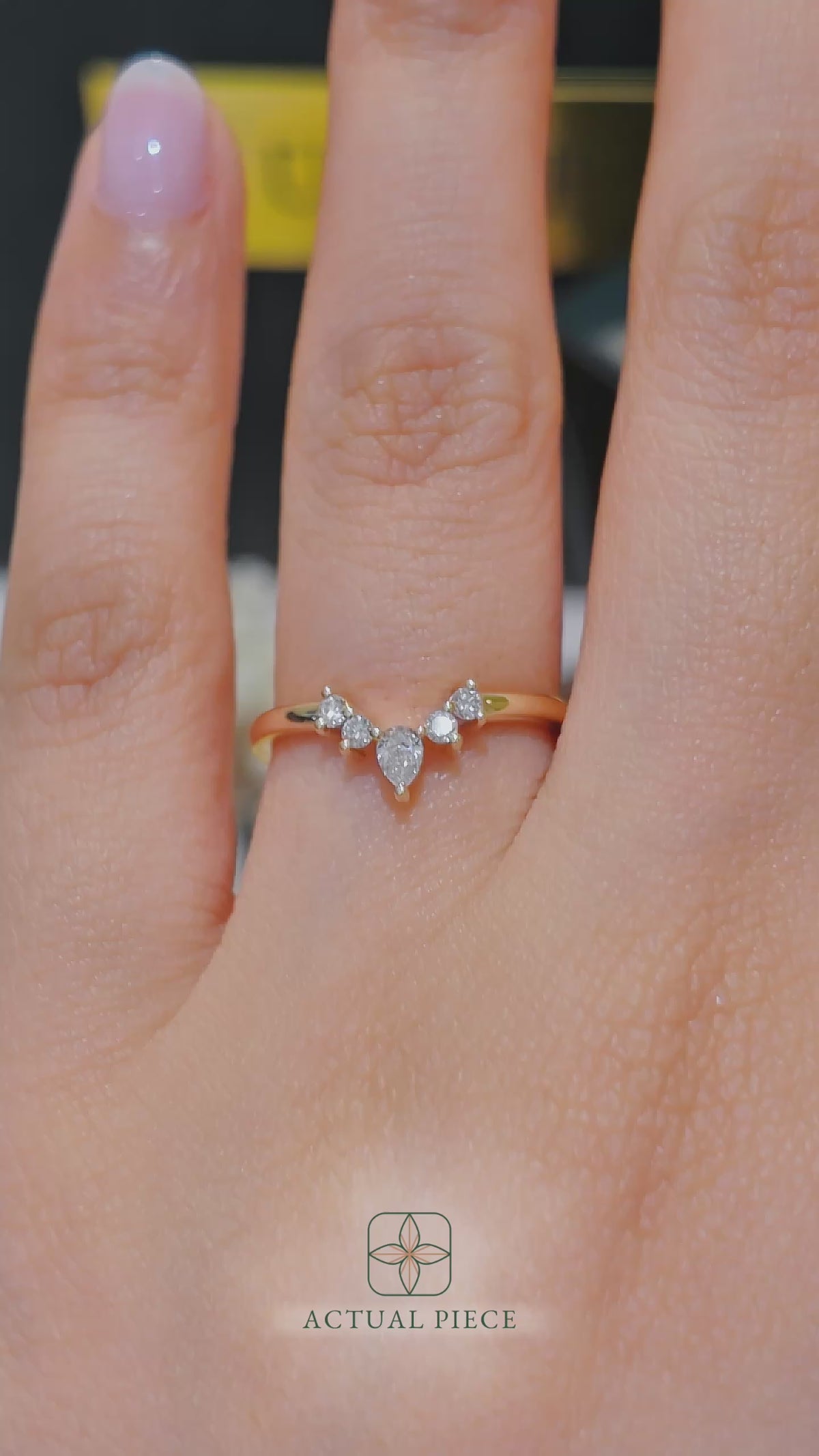Load and play video in Gallery viewer, LUCCE Contoured with Round and Pear Diamonds in Yellow Gold
