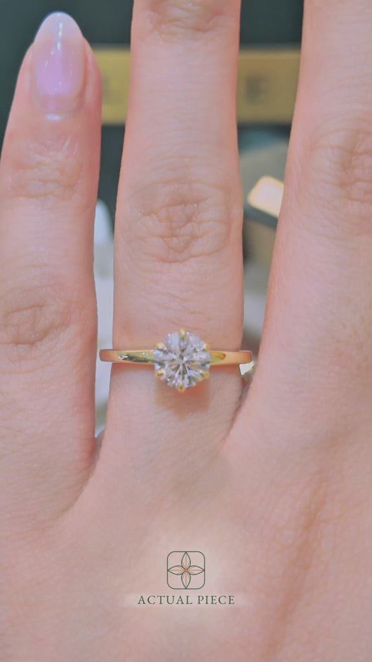 LUCCE LUCIA™ 6-Prong Round Diamond