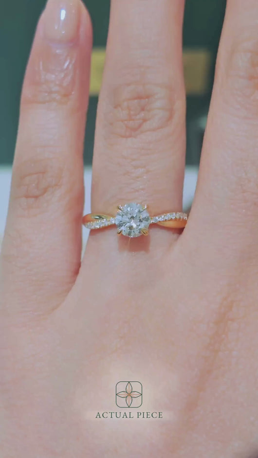 LUCCE FIORE™ Round Natural Diamond 0.70ct I VS2 Ex GIA 18K Yellow Gold