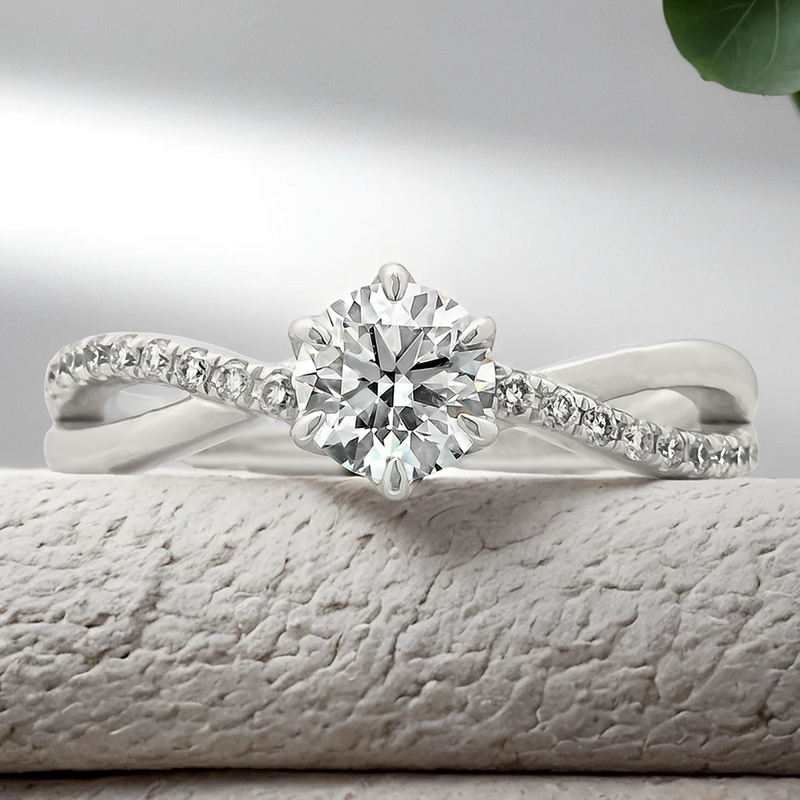 Lucce Fiore Sei Round Lab Diamond 0.51ct D VVS2 Id 18K White Gold