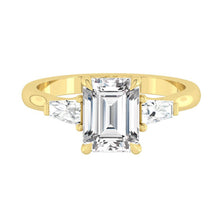 Load image into Gallery viewer, Sophia Luxe Emerald Moissanite
